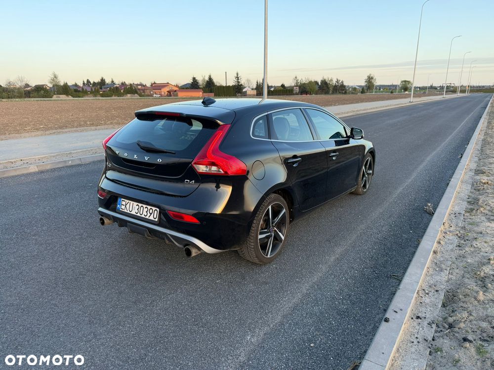 Volvo V40 D4 RDesign - 3