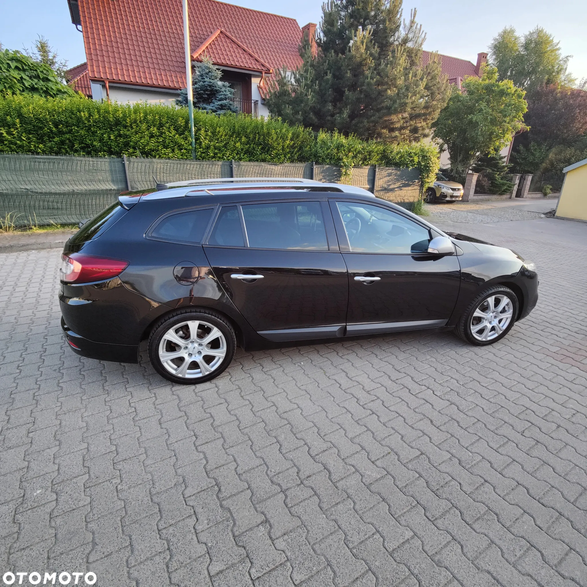 Renault Megane Grandtour TCe 180 GT - 2