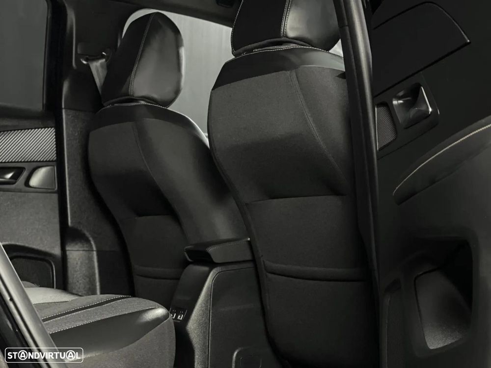 Peugeot 2008 - 9
