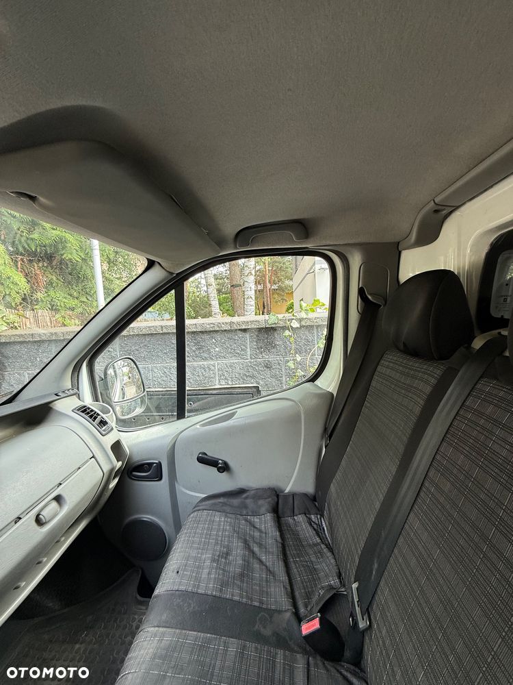 Renault Trafic - 11