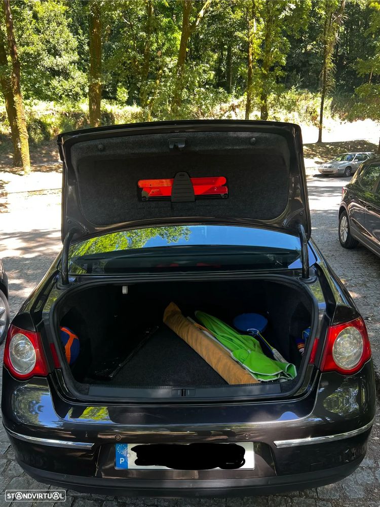 VW Passat 2.0 TDI Highline - 4