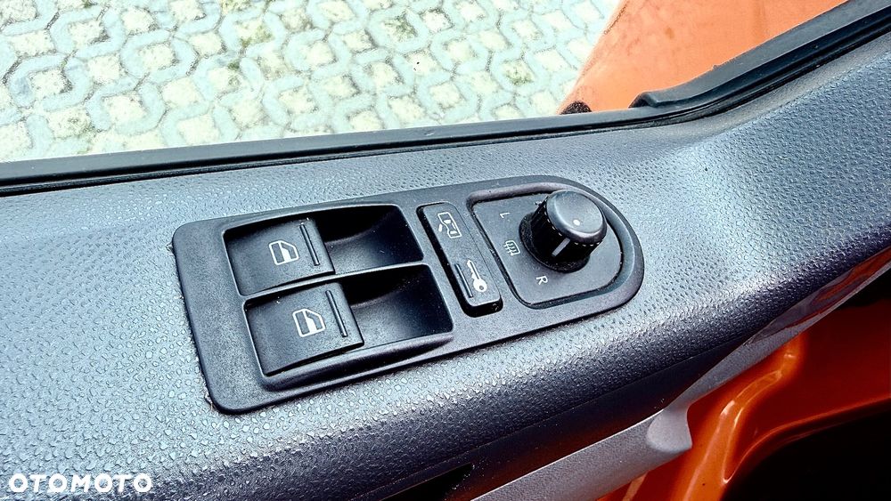 Volkswagen Transporter - 18