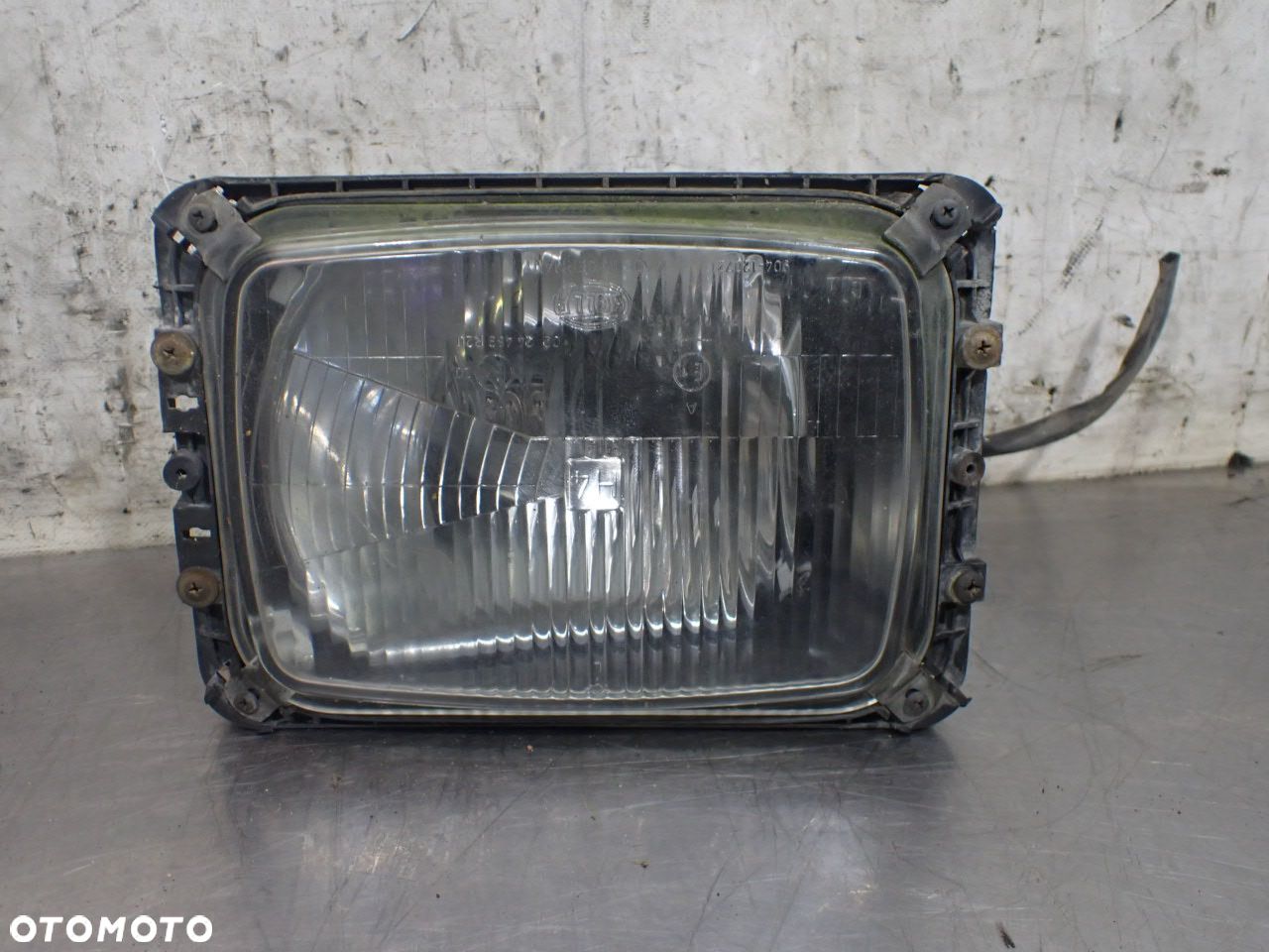 LAMPA LEWA PRZEDNIA MEDCEDES-BENZ T1 KACZKA 207D - 1