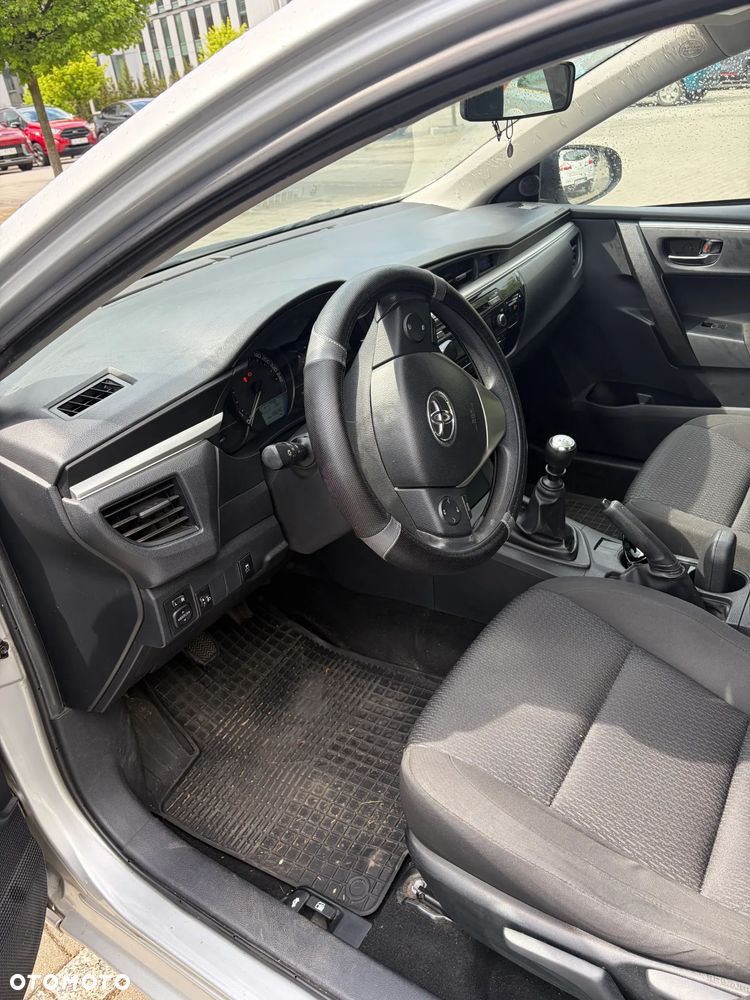 Toyota Corolla 1.4 D-4D Active EU6 - 19