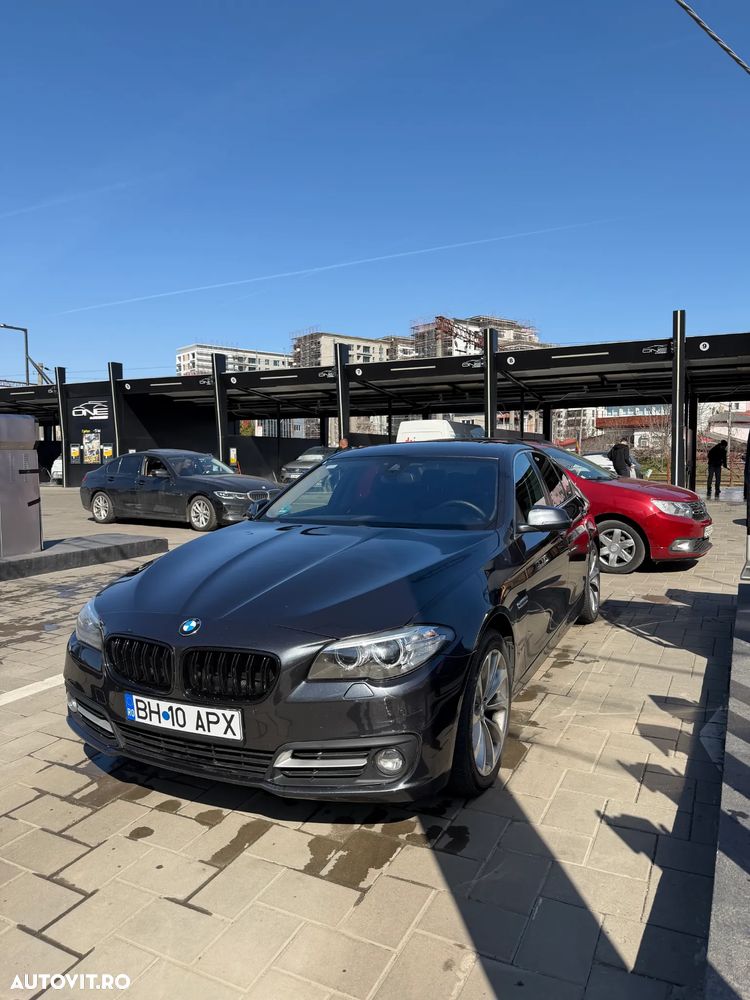 BMW Seria 5 520d Aut. - 1