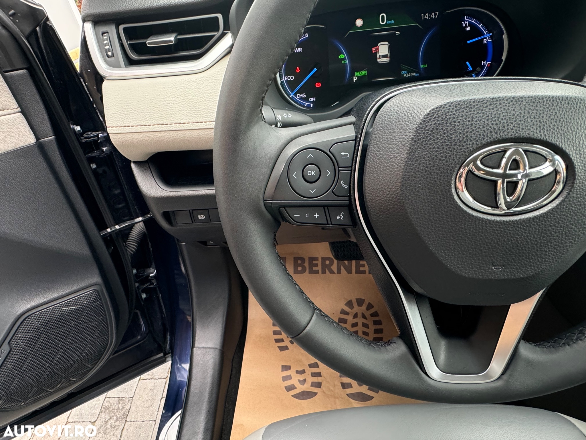 Toyota RAV4 2.5 4x4 Hybrid Adventure - 9