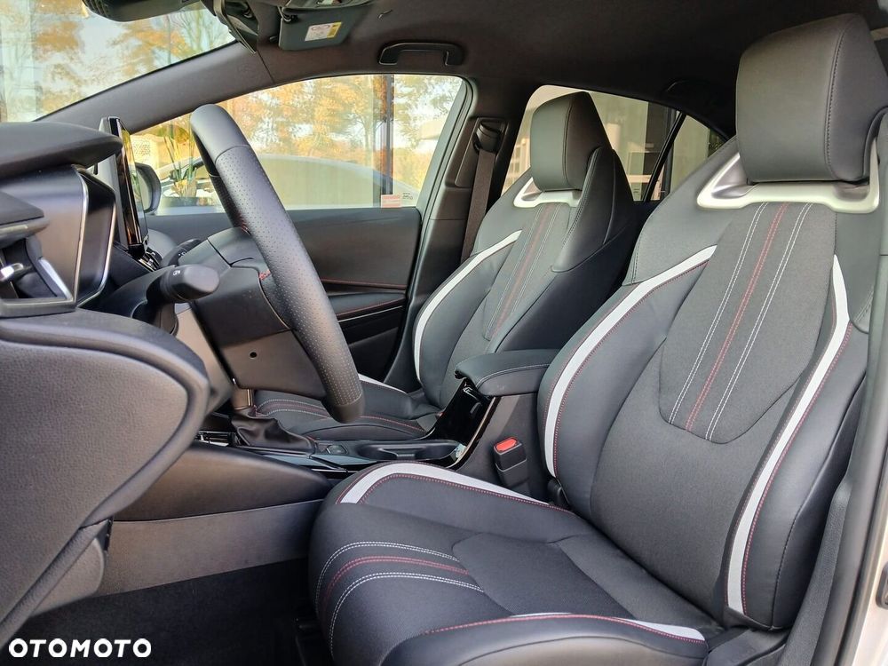 Toyota Corolla 1.8 Hybrid GR Sport - 6