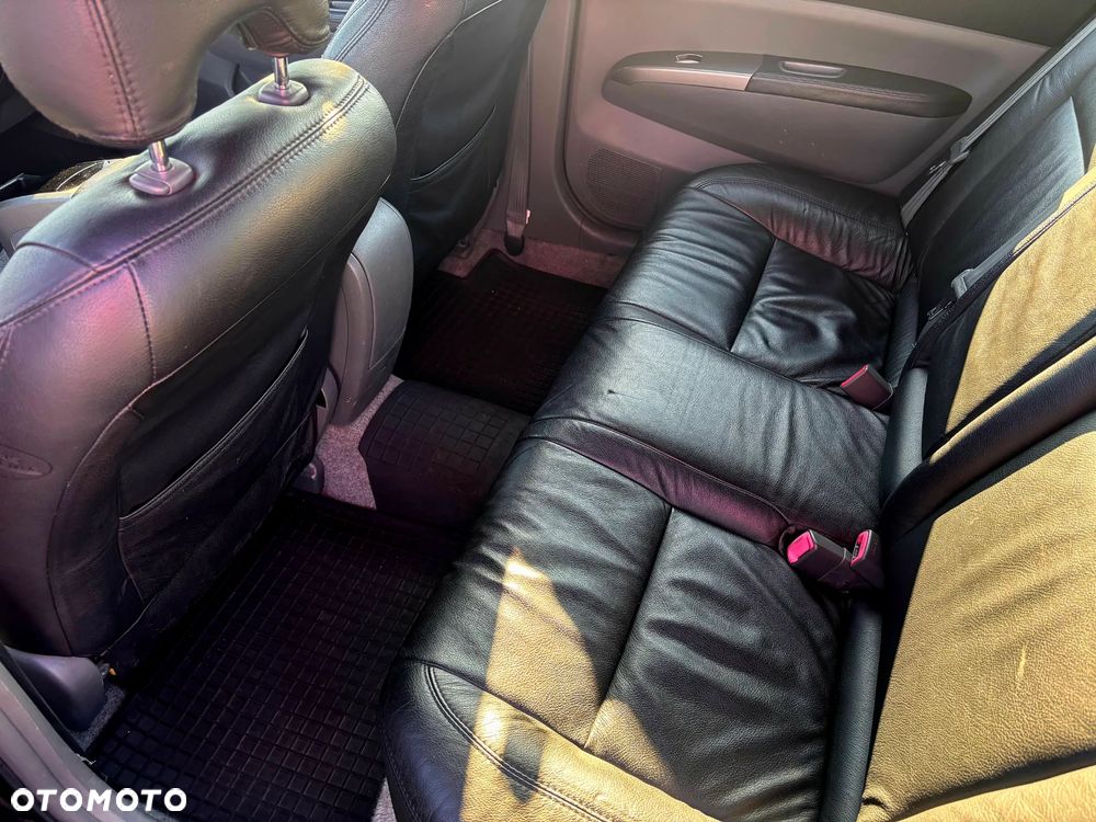 Toyota Prius 1.5 VVT-i Sol - 8