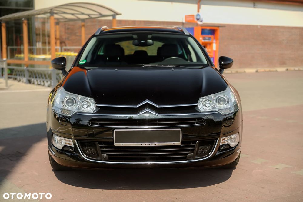 Citroën C5 Tourer HDi 170 Biturbo FAP Exclusive - 2
