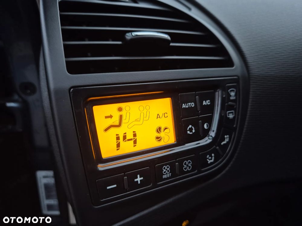 Citroën C4 Grand Picasso - 37