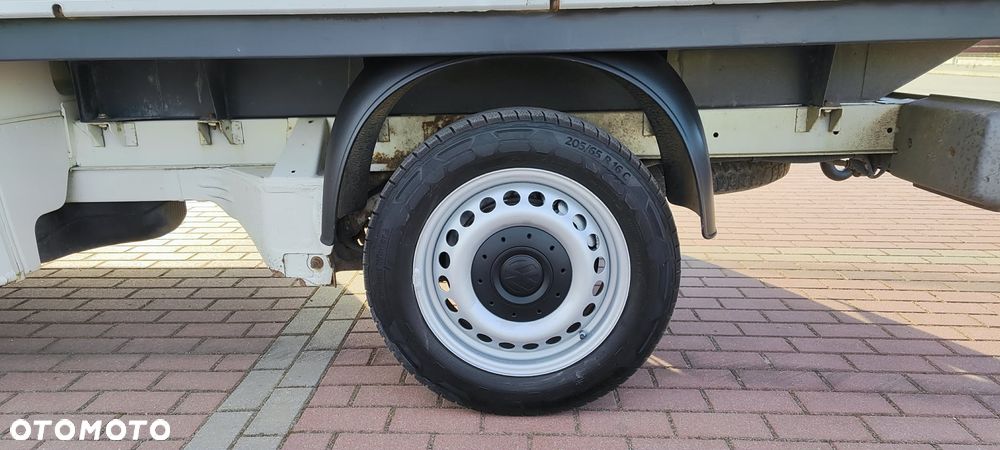 Volkswagen Transporter - 13