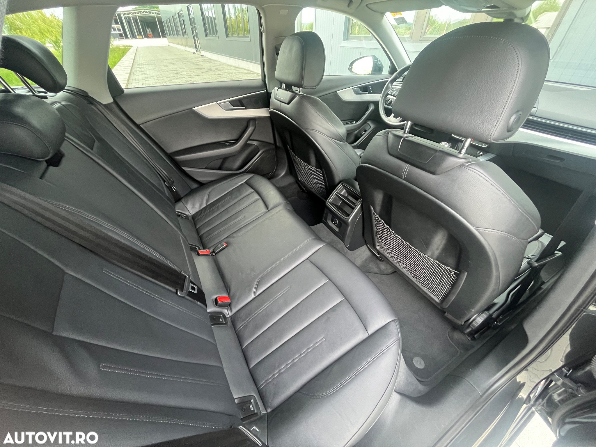 Audi A4 Avant 2.0 TDI Design - 17