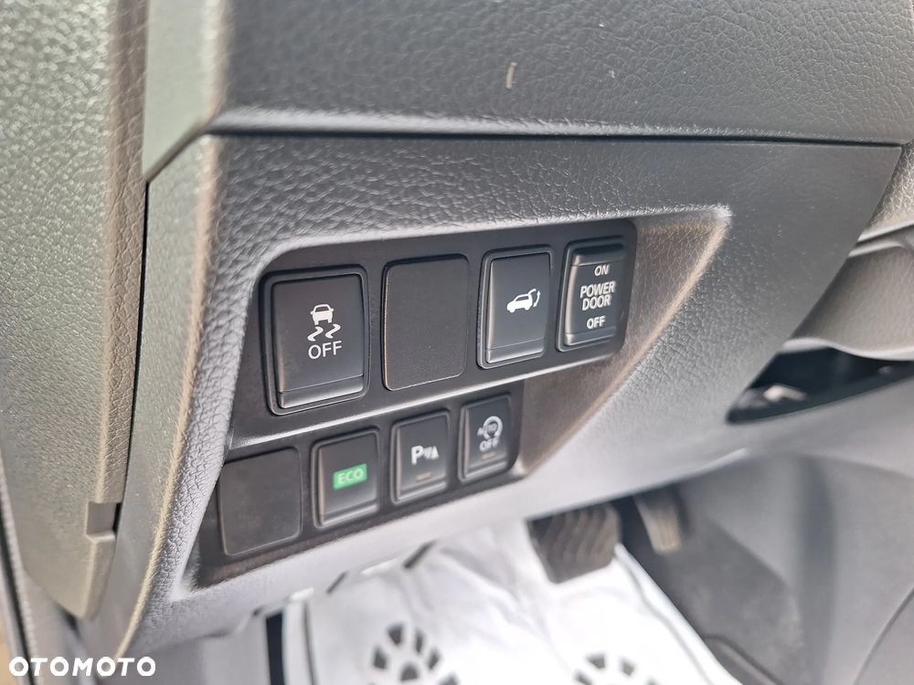 Nissan X-Trail 1.6 DCi N-Connecta Xtronic 2WD EU6 - 12