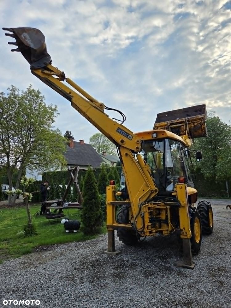 JCB 2CX - 9