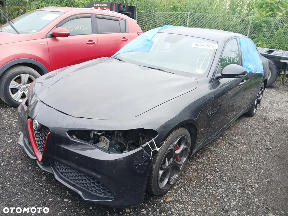 Alfa Romeo Giulia - 7