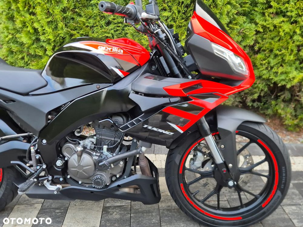 Aprilia Tuono - 7