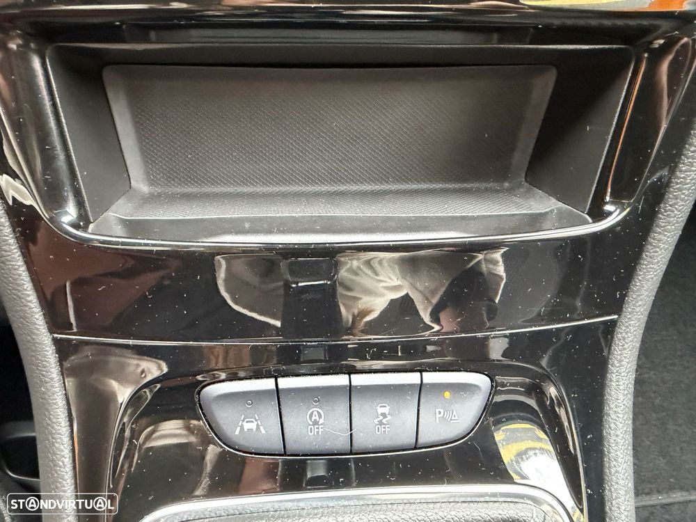 Opel Astra Sports Tourer - 36