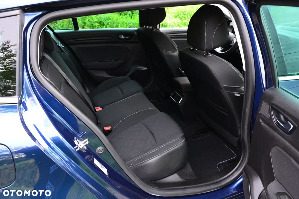 Renault Megane TCe 140 GPF LIMITED - 7