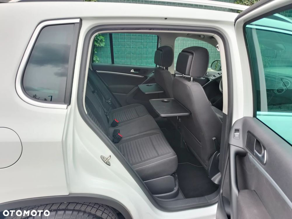 Volkswagen Tiguan 2.0 TDI DPF BlueMotion Technology Cup Sport & Style - 13