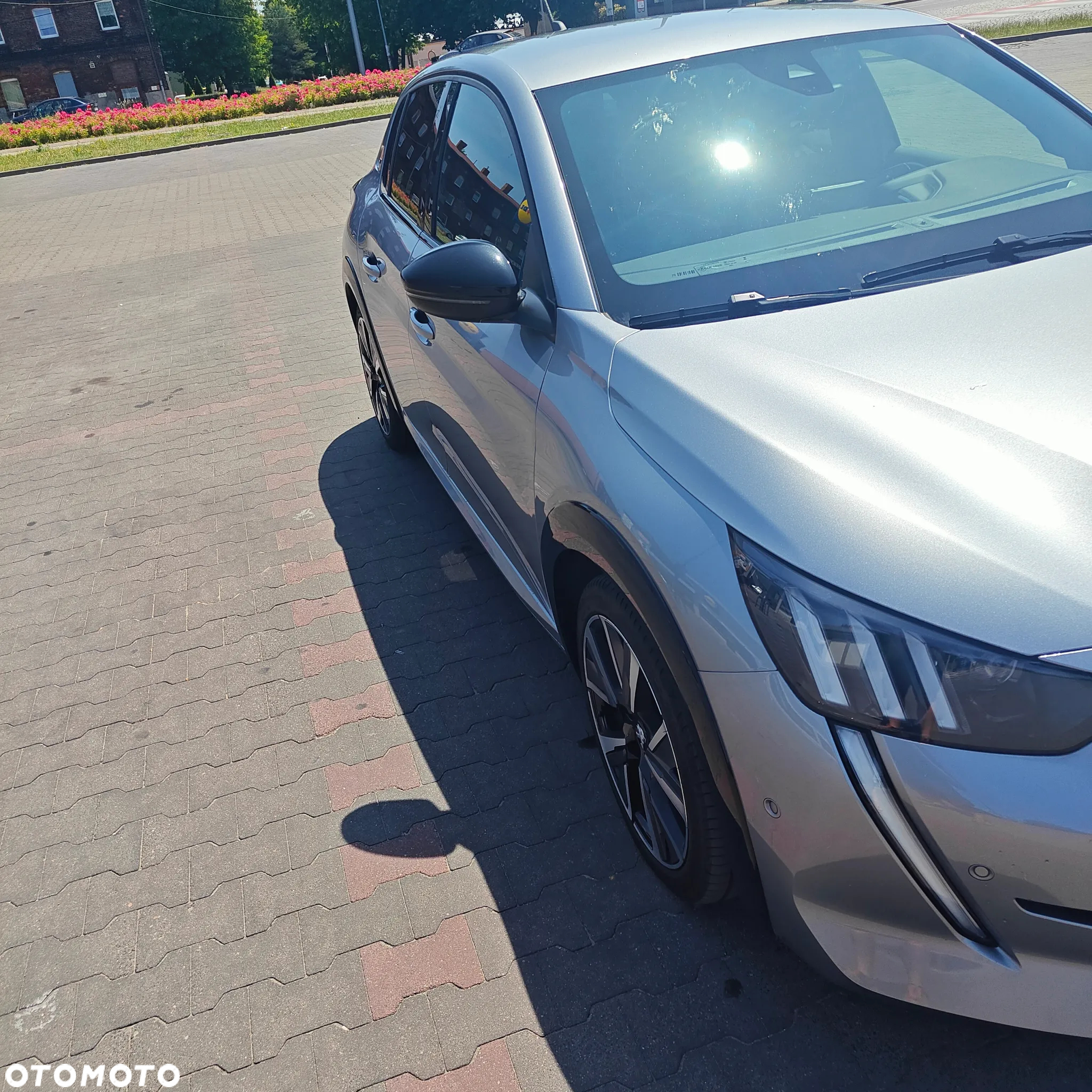 Peugeot 208 1.2 PureTech Active S&S EAT8 - 6