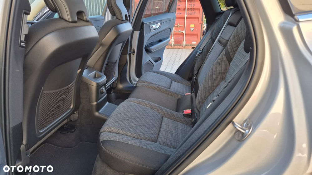 Volvo XC 60 T6 Plug-In Hybrid AWD Core - 27