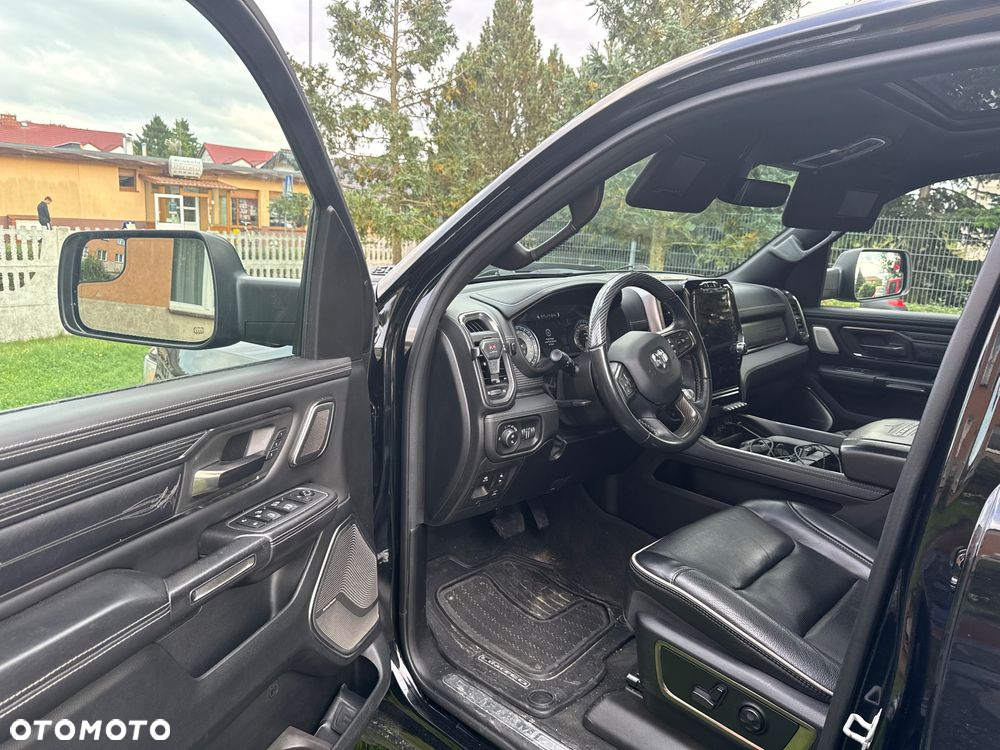 RAM 1500 5.7 Crew Cab Shortbed Limited Black - 4