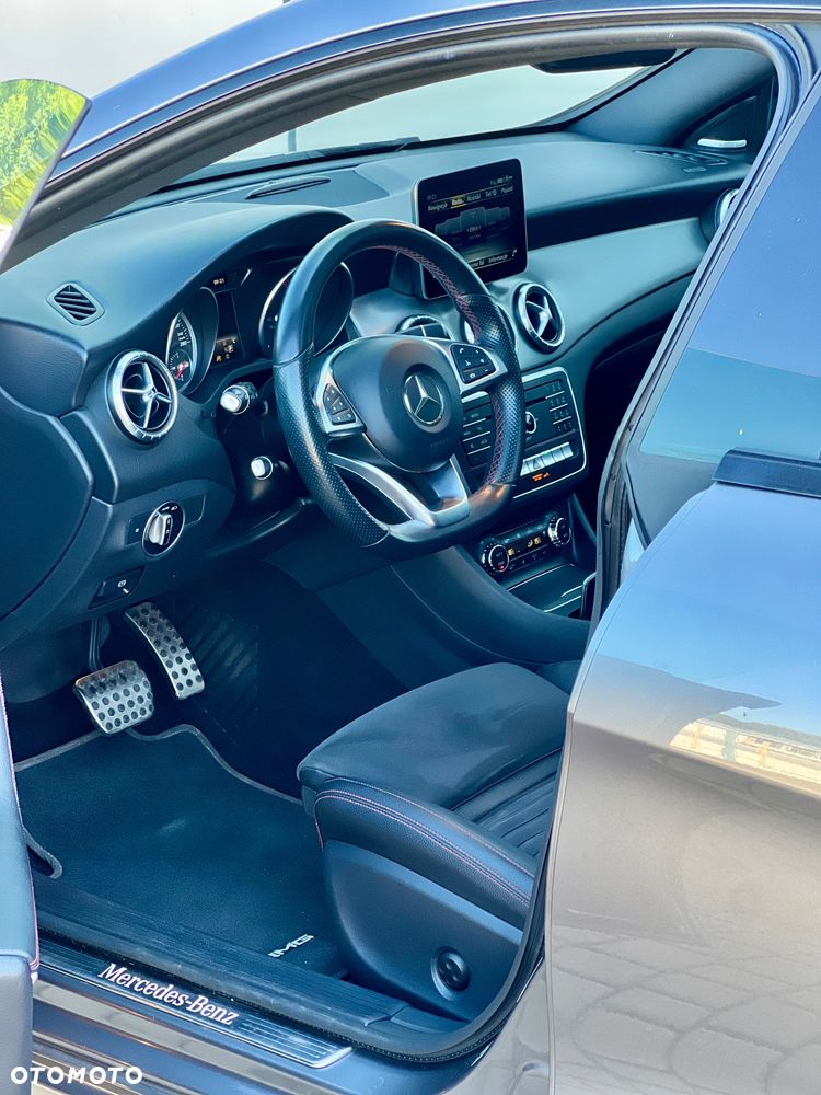 Mercedes-Benz CLA 250 4-Matic Sport - 23