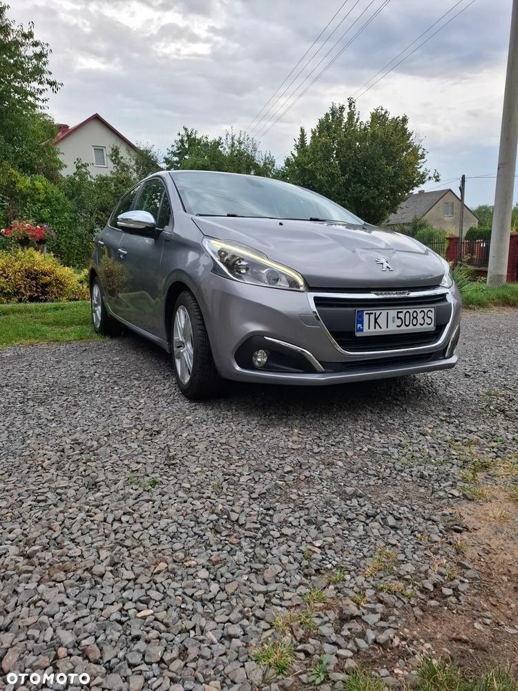 Peugeot 208 - 3