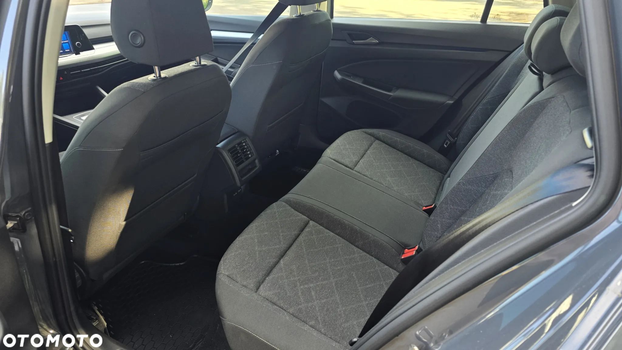 Volkswagen Golf - 8