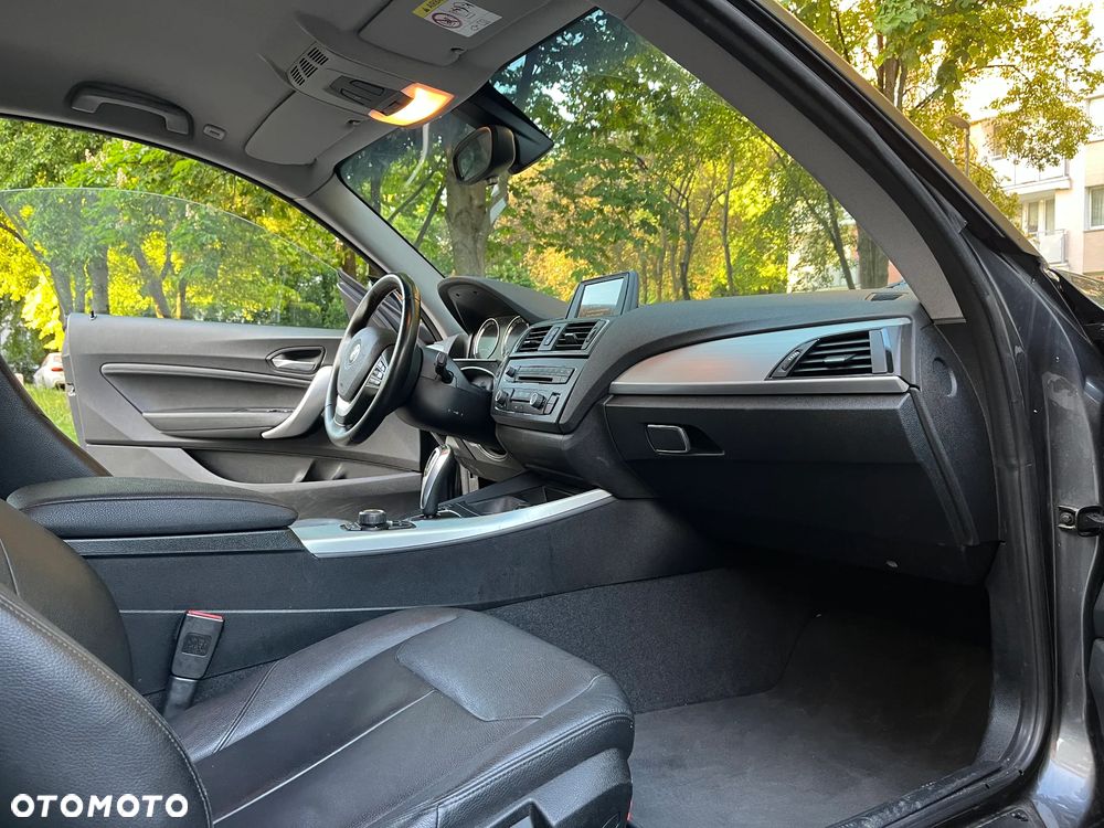 BMW Seria 1 120i - 16