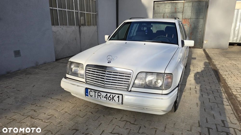 Mercedes-Benz W124 (1984-1993) - 25