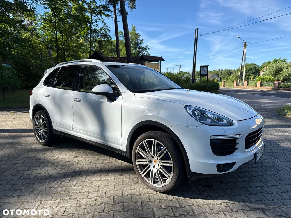 Porsche Cayenne Platinum Edition - 3