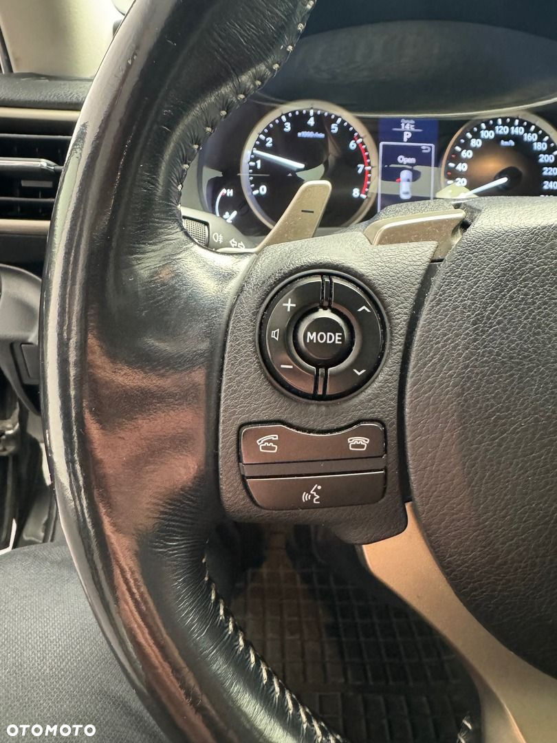Lexus IS 200t Elite - 14