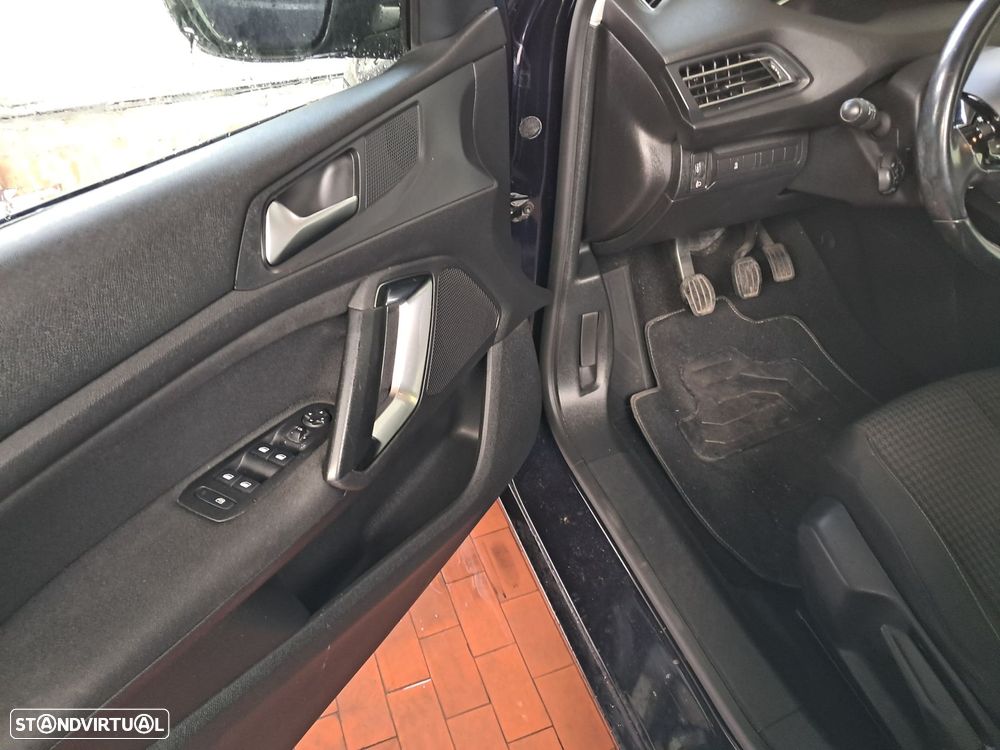 Peugeot 308 1.6 BlueHDi Active - 4