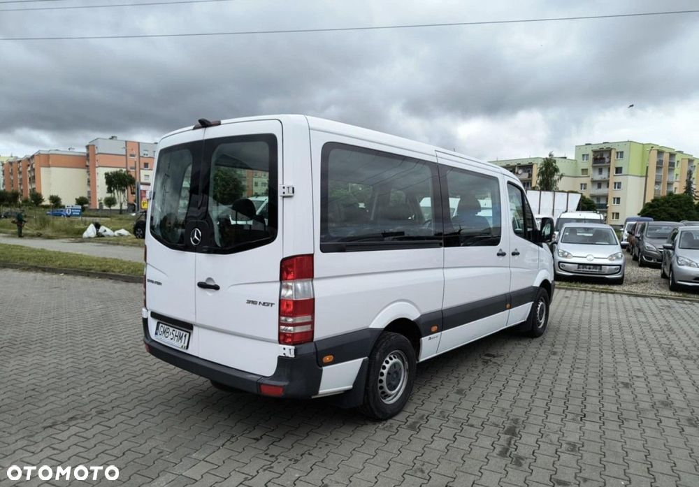 Mercedes-Benz Sprinter - 5