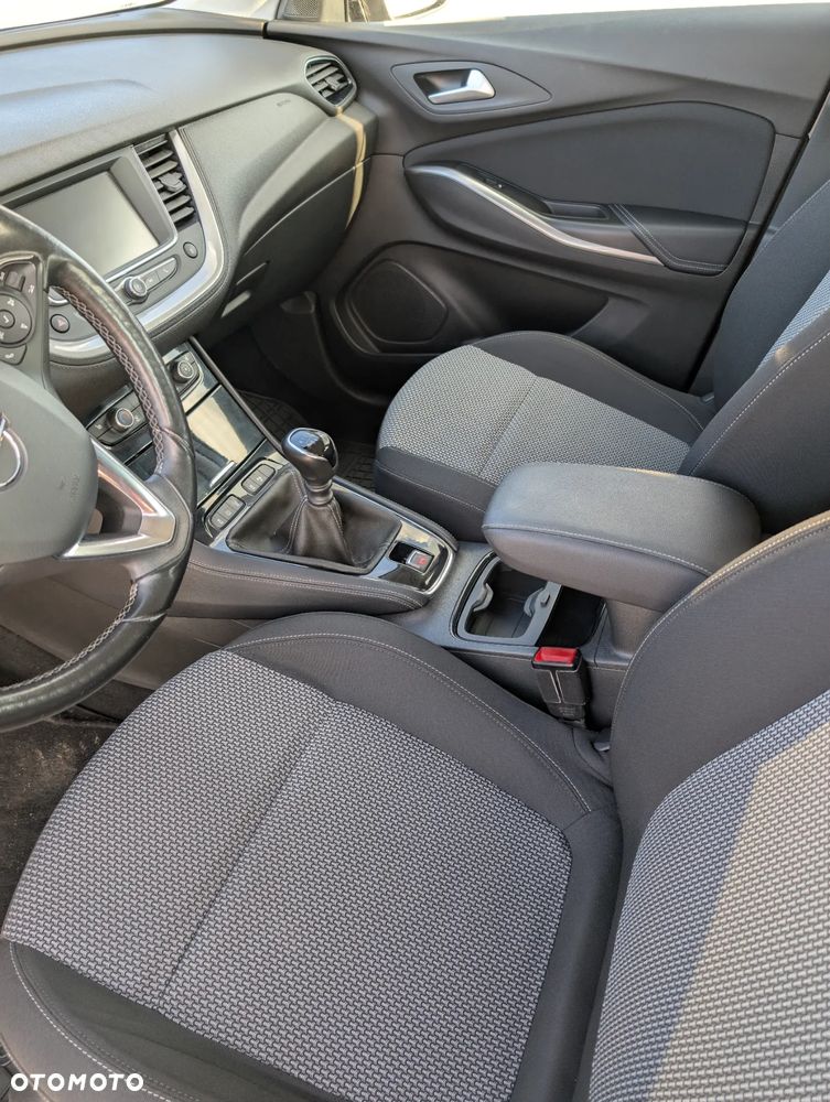 Opel Grandland X 1.2 Start/Stop Business Elegance - 15