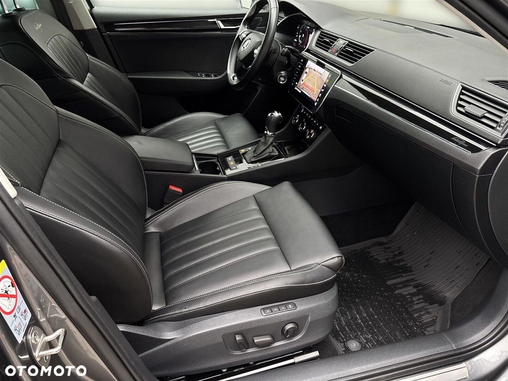 Skoda Superb 2.0 TDI SCR L&K DSG - 9
