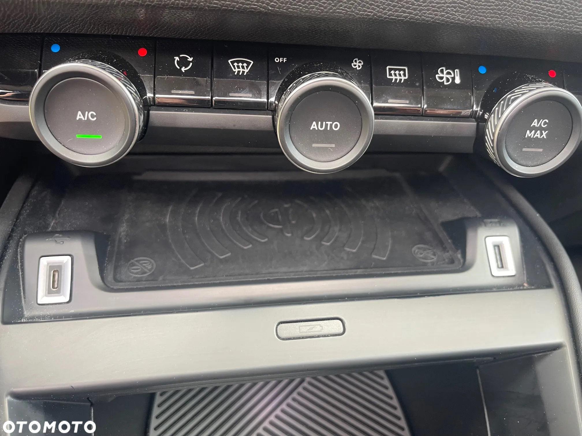 Citroën C4 BlueHDi 130 Stop&Start EAT8 SHINE - 17