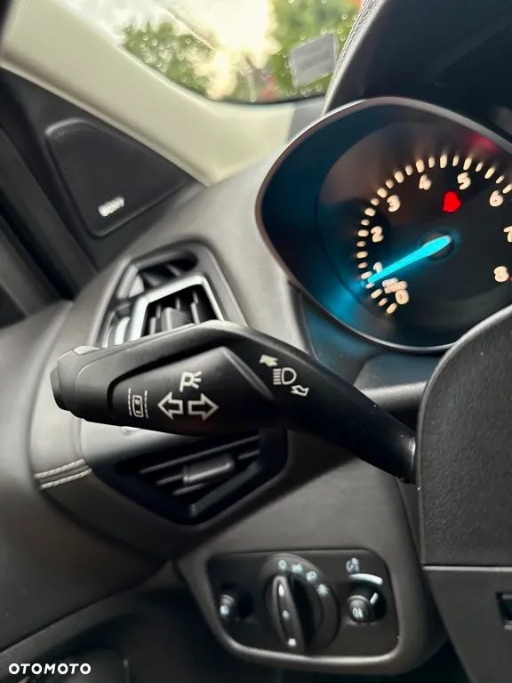 Ford Kuga 1.5 EcoBoost 2x4 Vignale - 22