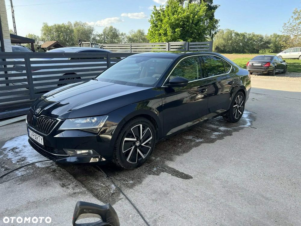 Skoda Superb 2.0 TDI Ambition DSG - 1