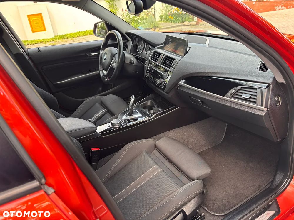BMW Seria 1 116d Sport Line - 13