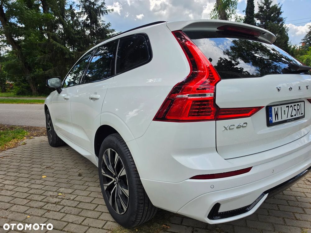 Volvo XC 60 B4 B Plus Dark - 4