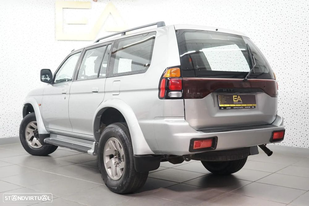 Mitsubishi Pajero Sport - 4