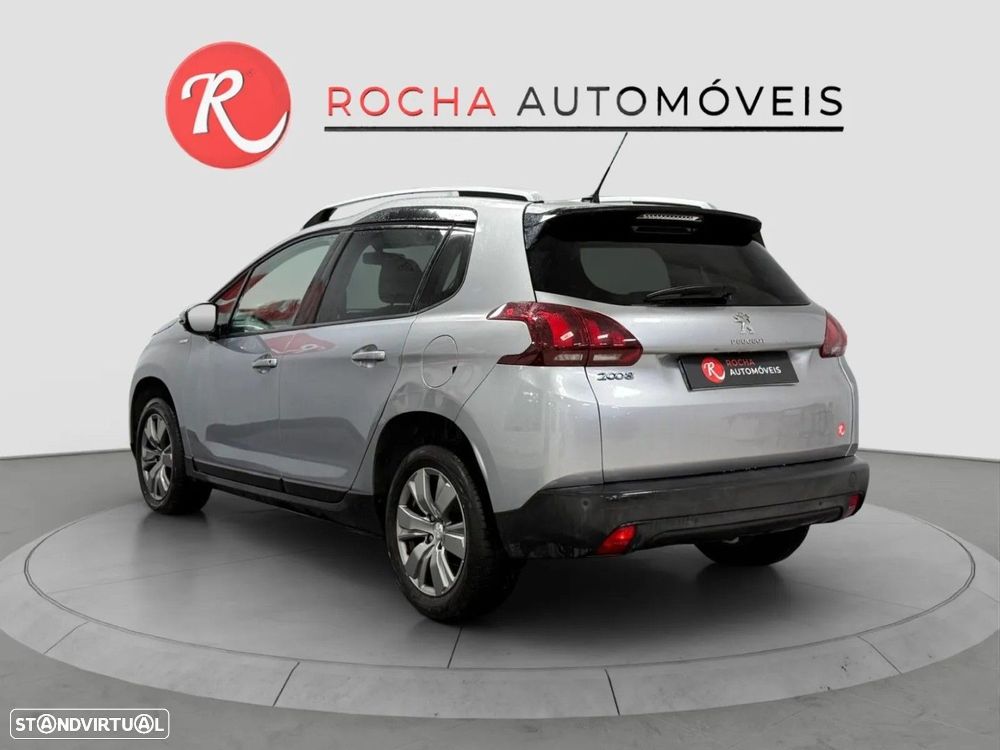 Peugeot 2008 1.2 PureTech Style - 4