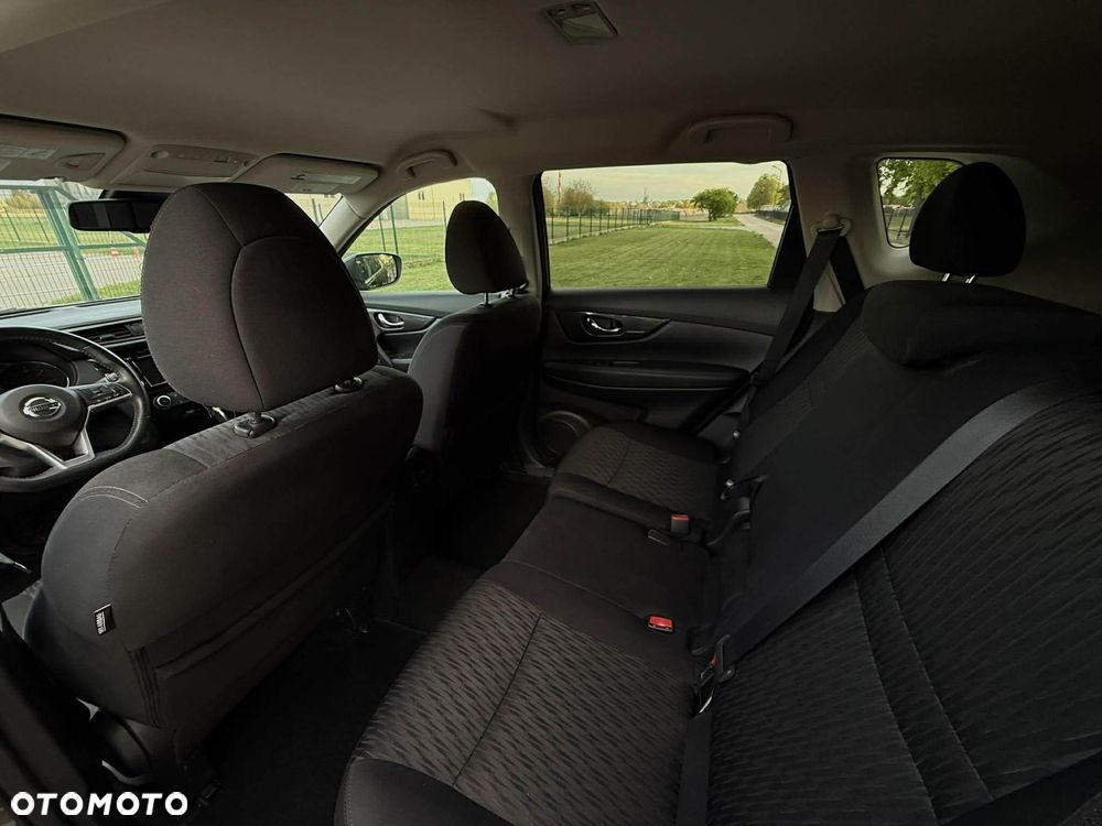 Nissan Rogue - 4