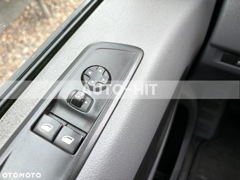 Opel Vivaro - 28