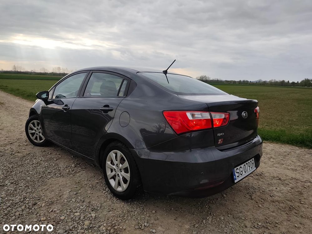 Kia Rio 1.4 M - 3