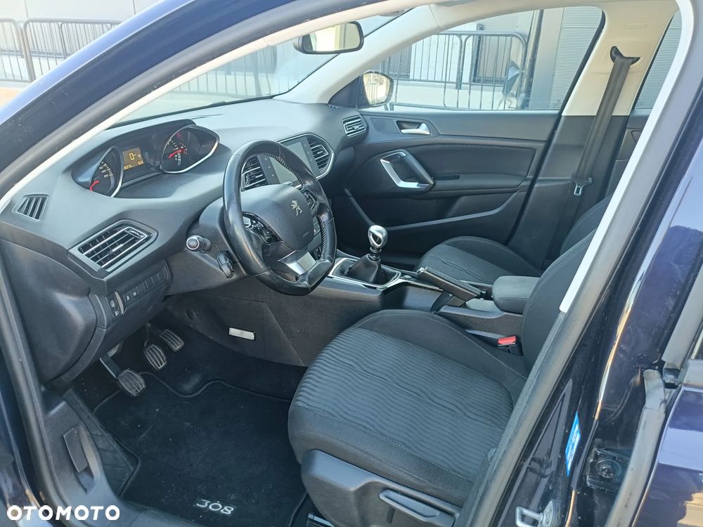 Peugeot 308 1.6 BlueHDi Active S&S - 28