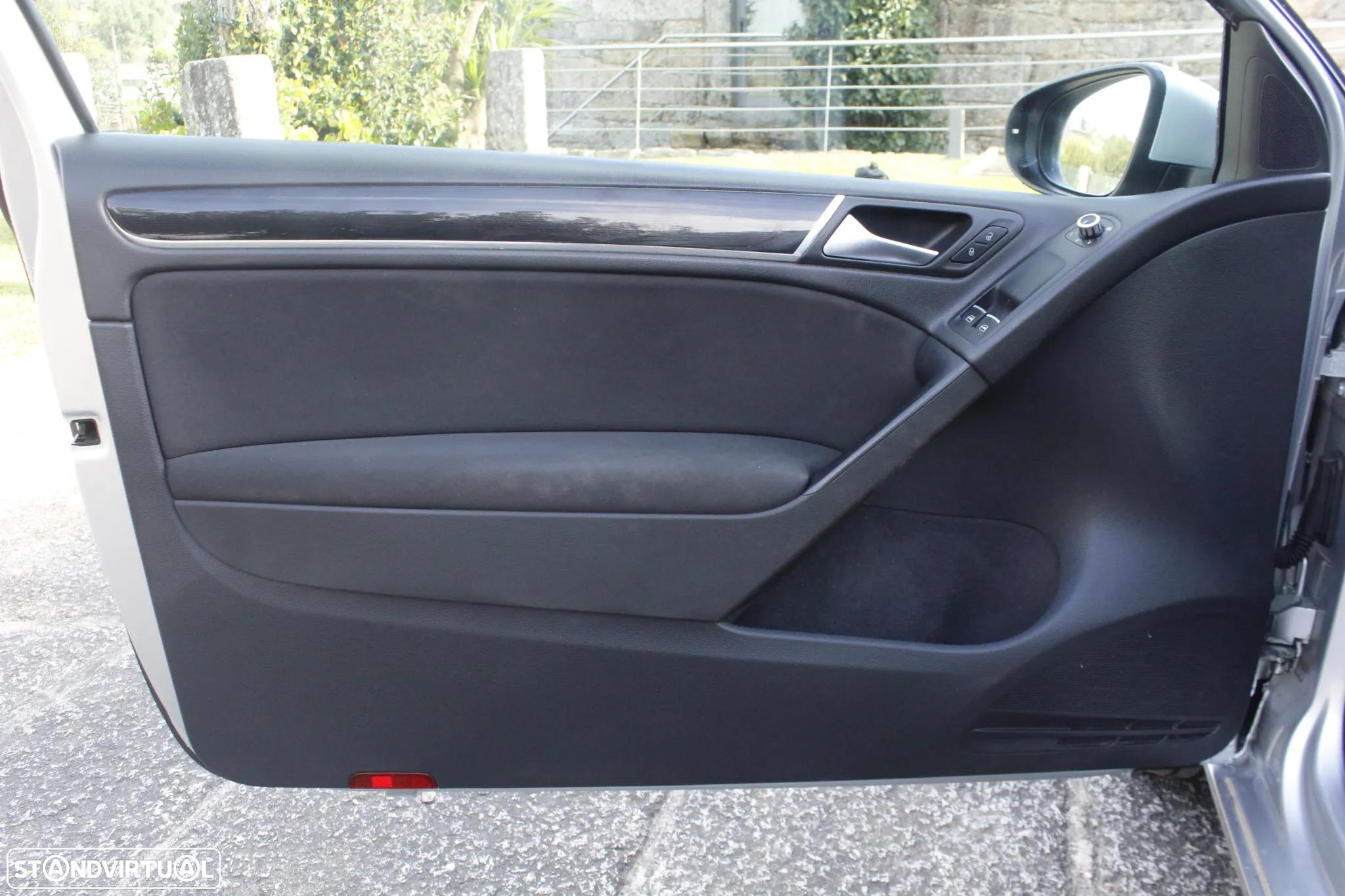 VW Golf 2.0 GTI DSG - 34