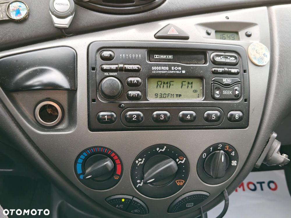 Ford Focus 1.4 Trend - 28